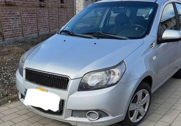 Chevrolet Aveo 205.000 km 2.000 &euro; Eggebek 24852