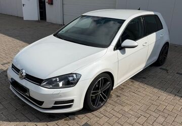 VW Golf 140.000 km 9.400 &euro; Husum 25813
