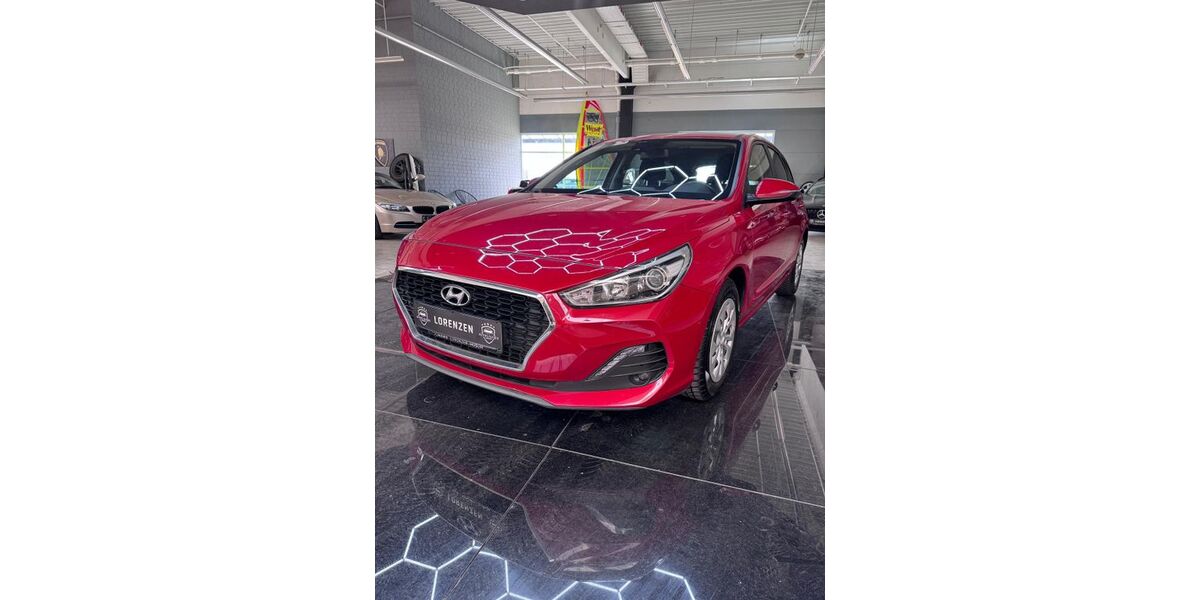 Hyundai i30 61.815 km 14.995 &euro; Husum 25813