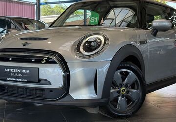 Mini Cooper SE 4.703 km 20.990 &euro; Husum 25813