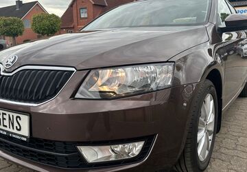 Skoda Octavia 93.984 km 8.990 &euro; Tielen 24803
