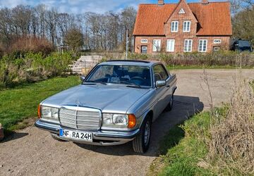 Mercedes-Benz 230 175.000 km 10.800 &euro; Husum 25813