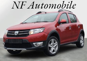 Dacia Sandero 94.000 km 6.980 &euro; Husum 25813