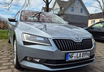 Skoda Superb 205.000 km 13.500 &euro; Bredstedt 25821