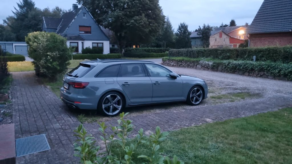 Audi A4 130.000 km 19.100 &euro; Eggebek 24852