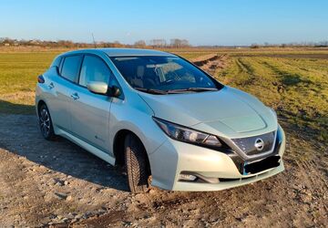 Nissan Leaf 80.000 km 11.200 &euro; Bredstedt 25821