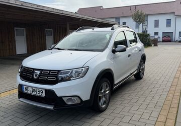 Dacia Sandero 58.000 km 8.890 &euro; Husum 25813